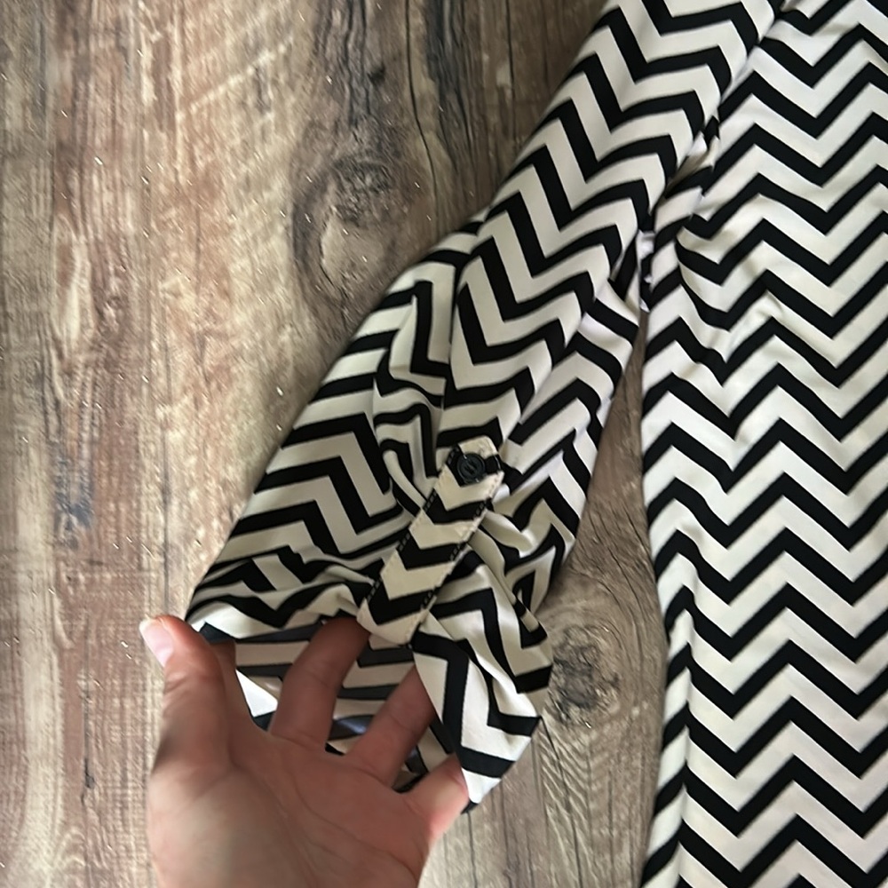 Black and Bage  Chevron Dress - Picture 3 of 5